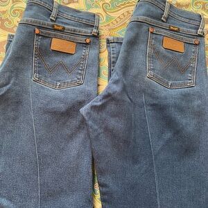2 pair Wrangler Men's Classic Indigo Straight Jeans